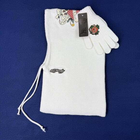 NWT Ed Hardy Knit Hat & Gloves Set Love Kills Slowly White Knit Beanie Ski Y2K - Picture 2 of 9